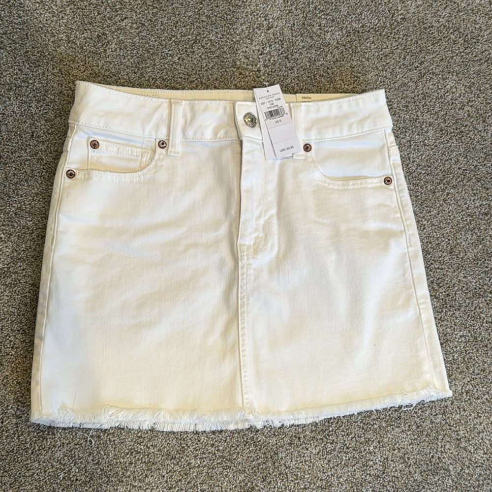 NWT American Eagle White Denim Hi-Rise Mini Skirt